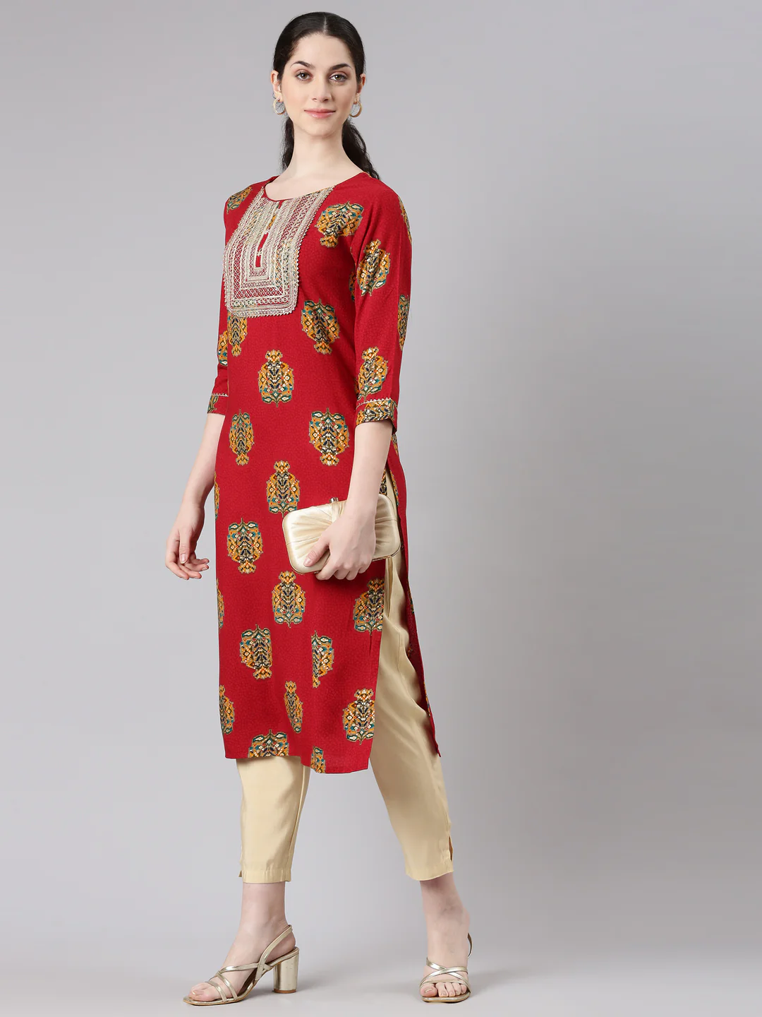 Neerus Red Straight Casual Floral Panelled Kurta - Image 5