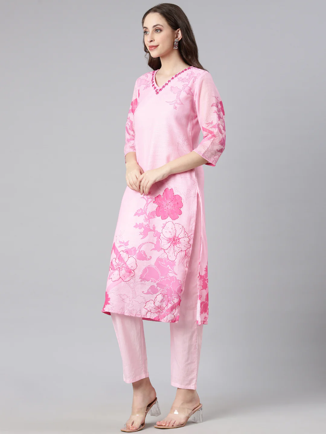 Neerus Rose pink Printed Straight Kurta and Trousers With Dupatta - Image 2