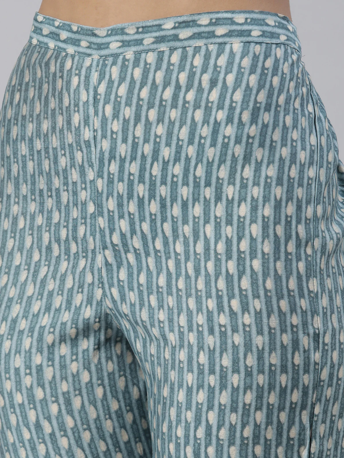 Neerus Sea Green Regular Knee Length Printed Kurta Printed Trousers With Dupatta - Image 5