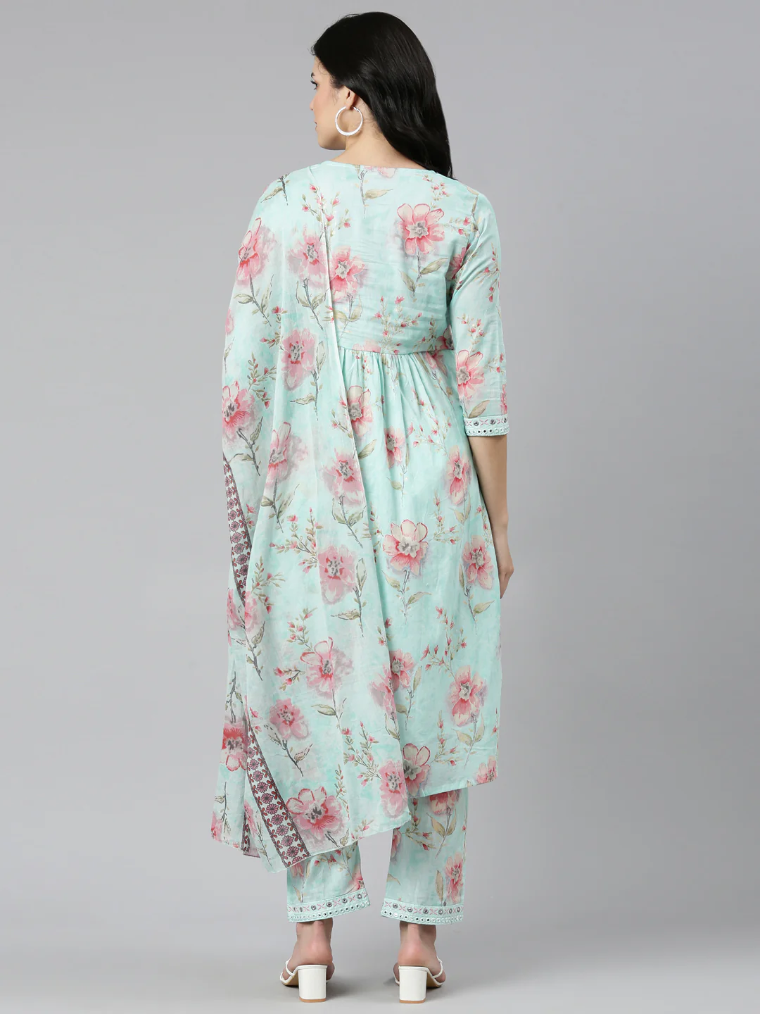 Neerus Sea Green Regular Straight Printed Kurta And Trousers With Dupatta - Image 3