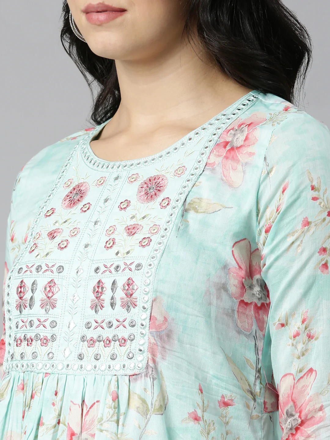 Neerus Sea Green Regular Straight Printed Kurta And Trousers With Dupatta - Image 4