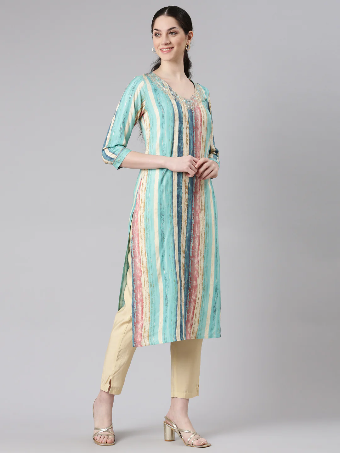 Neerus Sea Green Straight Casual Panelled Straight Kurta - Image 2