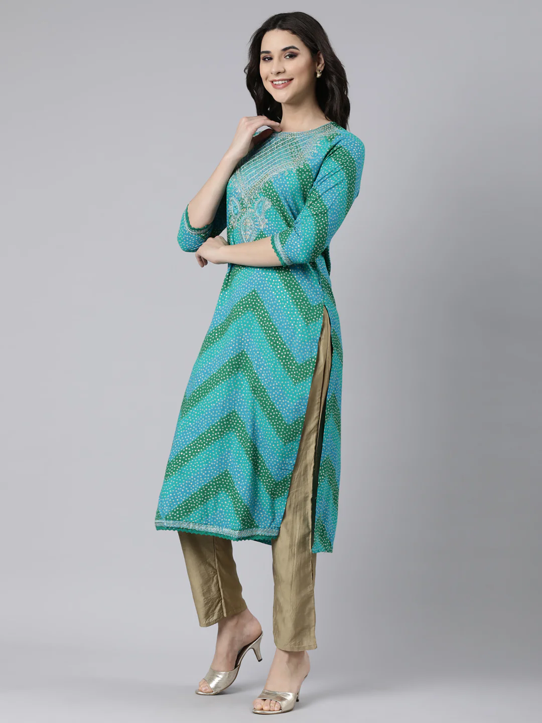 Neerus Turquoise Blue Panelled Straight Chevron Kurta - Image 2