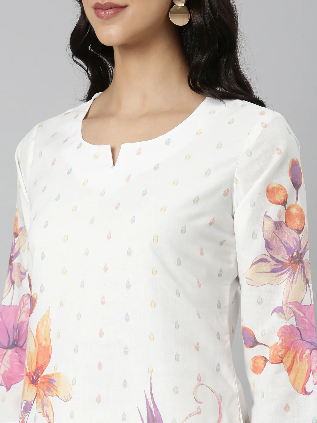 Neerus White Casual Floral Straight Kurta - Image 4