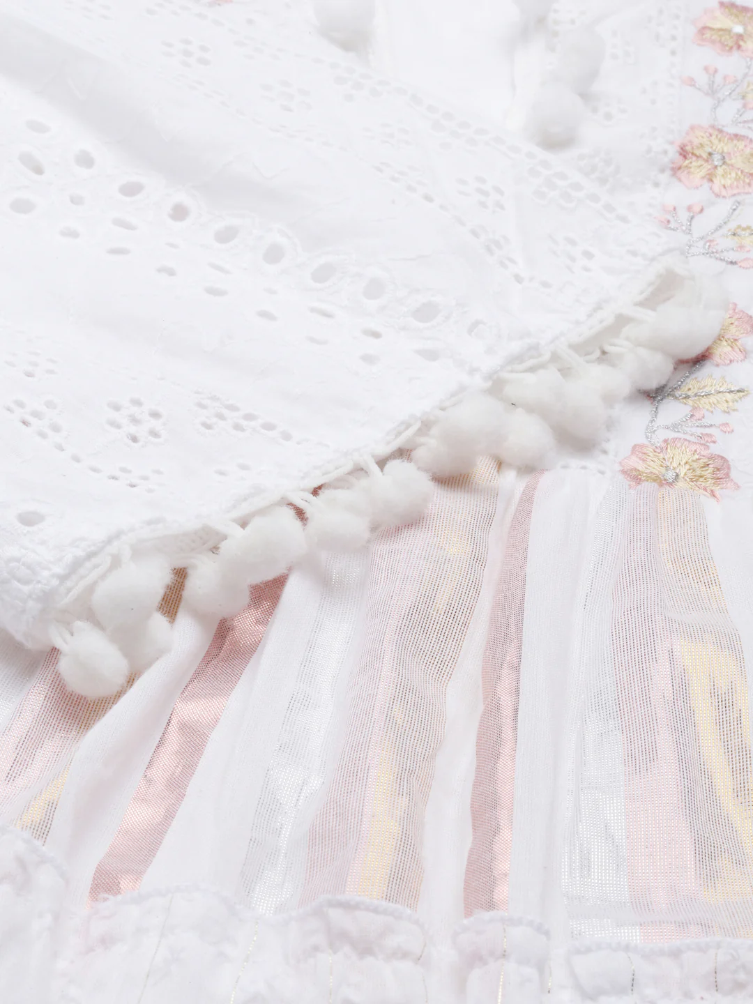 Neerus White Color Cotton Fabric Kurta - Image 5