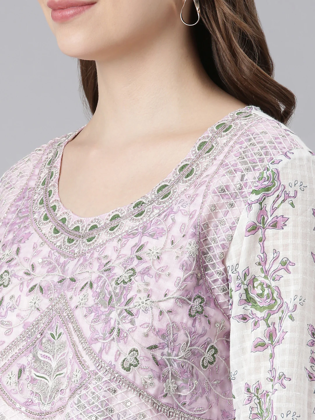 Neerus White Cotton Curved Casual Solid Kurta and Trouser with Dupatta - Image 5