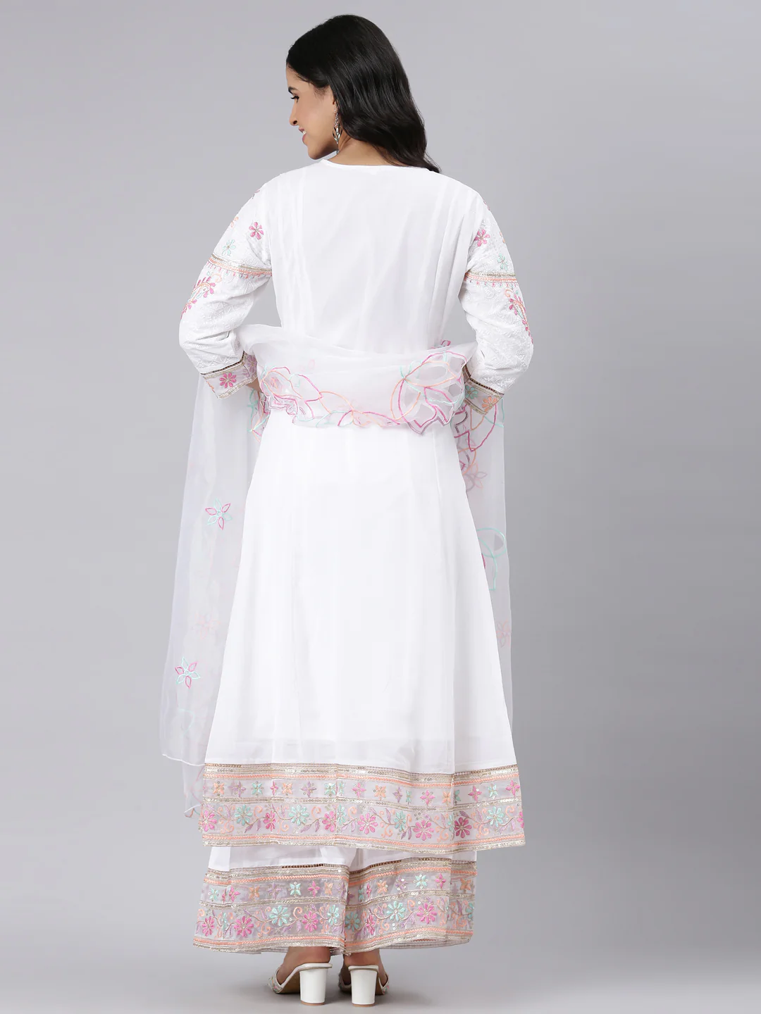Neerus white Panelled Curved Solid Kurta and Trousers With Dupatta - Image 3