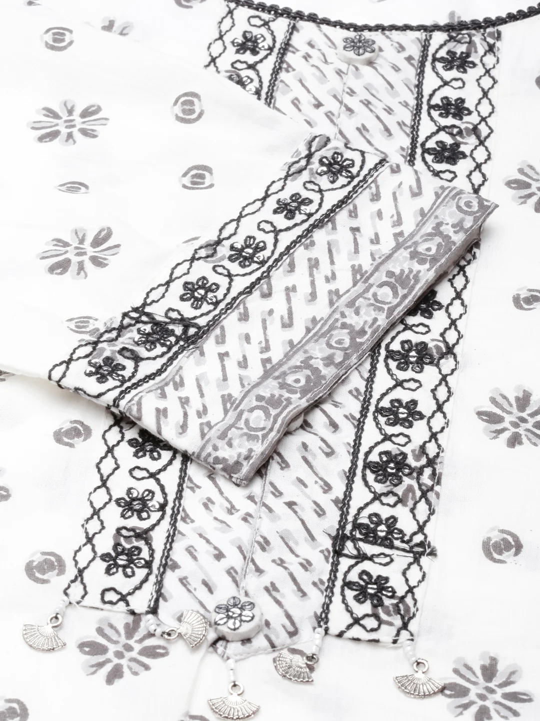 Neerus white Regular Straight Printed Kurta and Trousers With Dupatta - Image 4