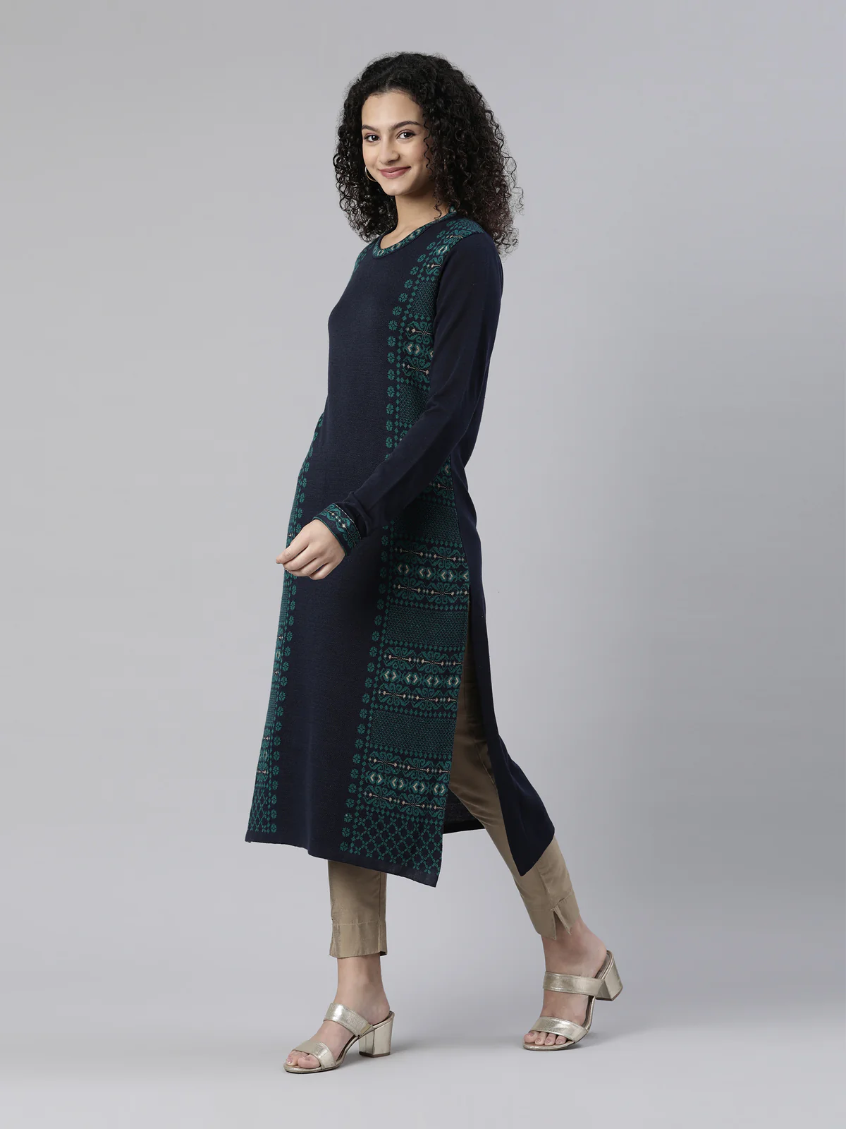 Neerus Winter Wear Woven Design Acrylic Kurta For Women - Image 2