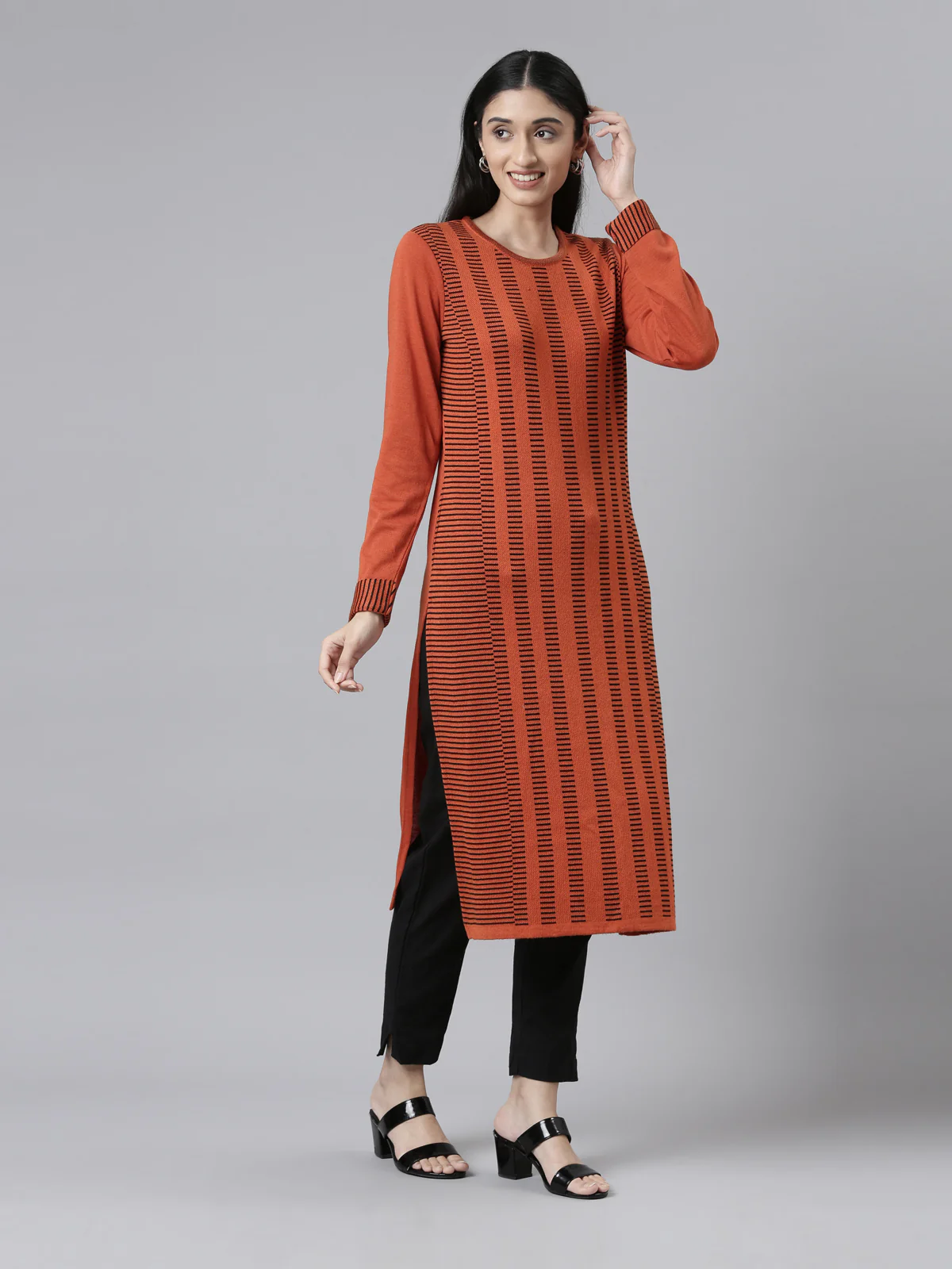 Neerus Winter Wear Woven Design Acrylic Kurta For Women - Image 5