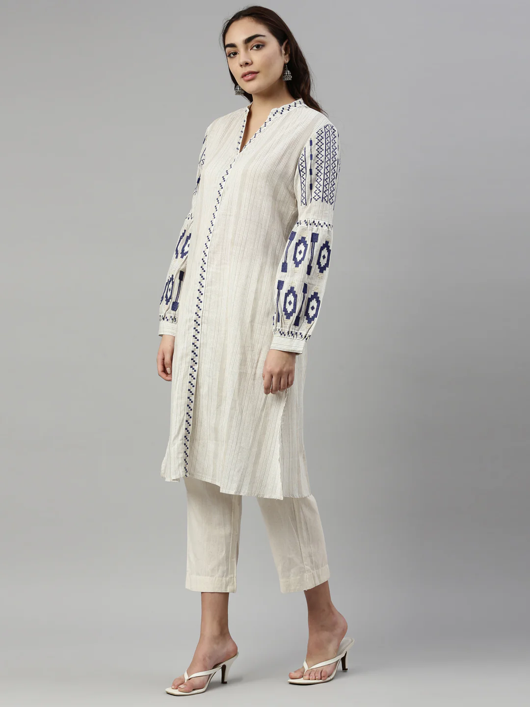 Neerus Women Blue cream Striped Kurta - Image 3