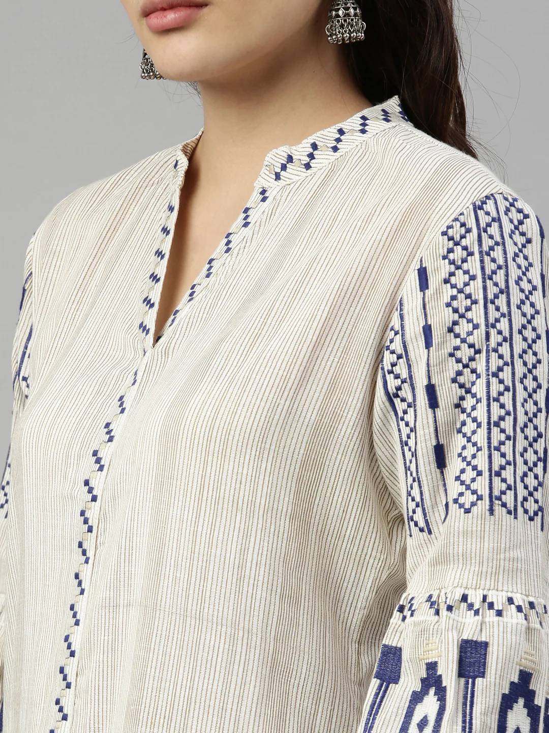 Neerus Women Blue cream Striped Kurta - Image 8