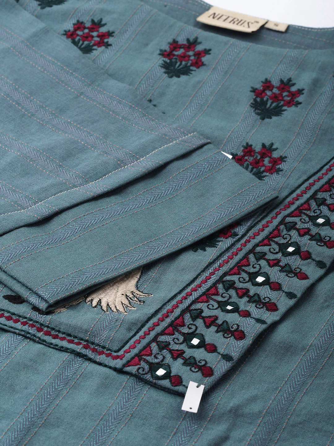 Neerus Women Green Burgundy Embroidered Yoke Design A-Line Kurta - Image 3