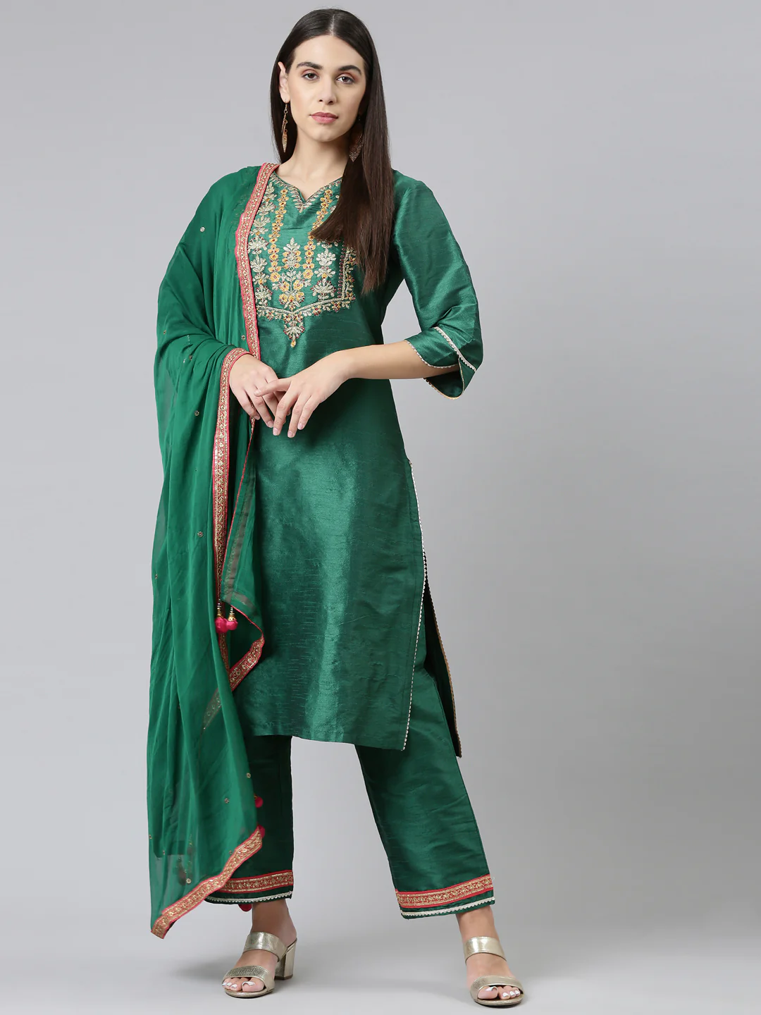 Neerus Women Green Embroidered Aari Work Kurta with Trousers  With Dupatta - Image 5