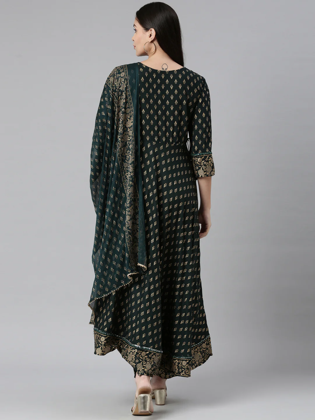 Neerus Women Green Gold-Toned Ethnic Motifs Printed Kurta With Trousers With Dupatta - Image 3