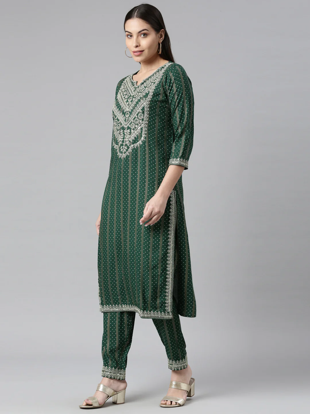 Neerus Women Green Silver Bandhani Embroidered Kurta With Trousers With Dupatta - Image 2