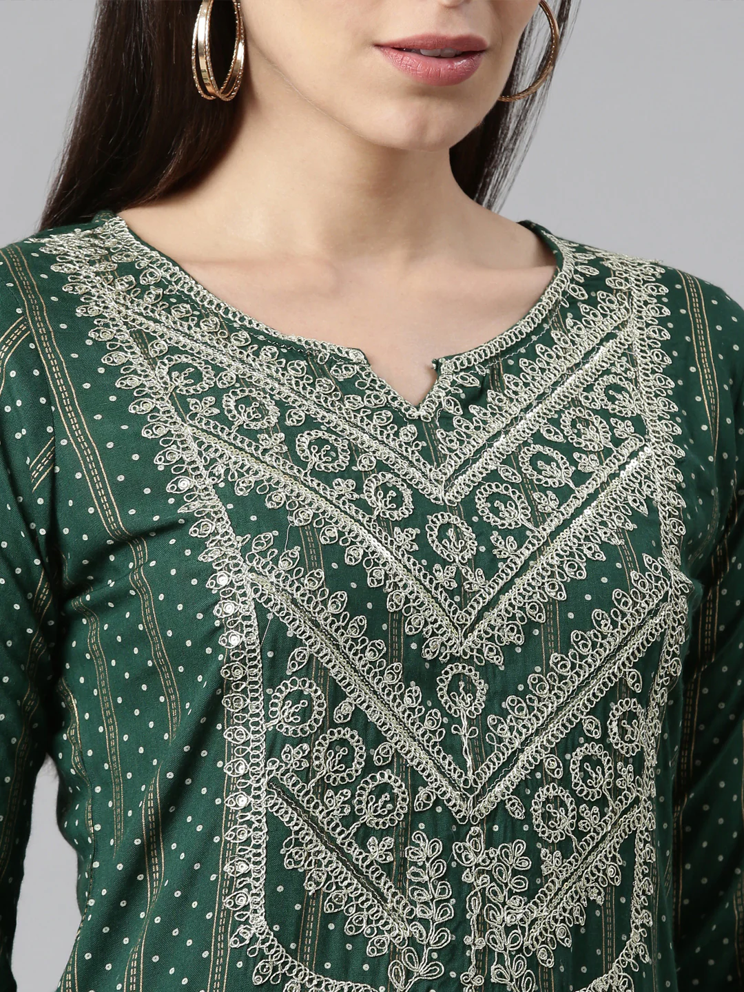 Neerus Women Green Silver Bandhani Embroidered Kurta With Trousers With Dupatta - Image 4
