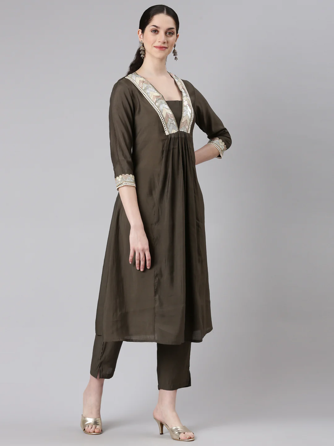 Neerus Women Grey Anarkali Kurta and Trousers - Image 2