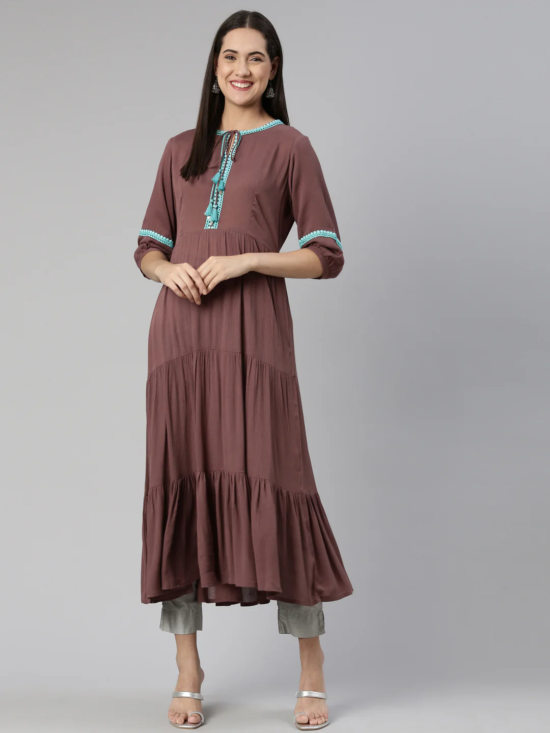 Neerus Women Keyhole Neck Tiered Kurta - Image 6