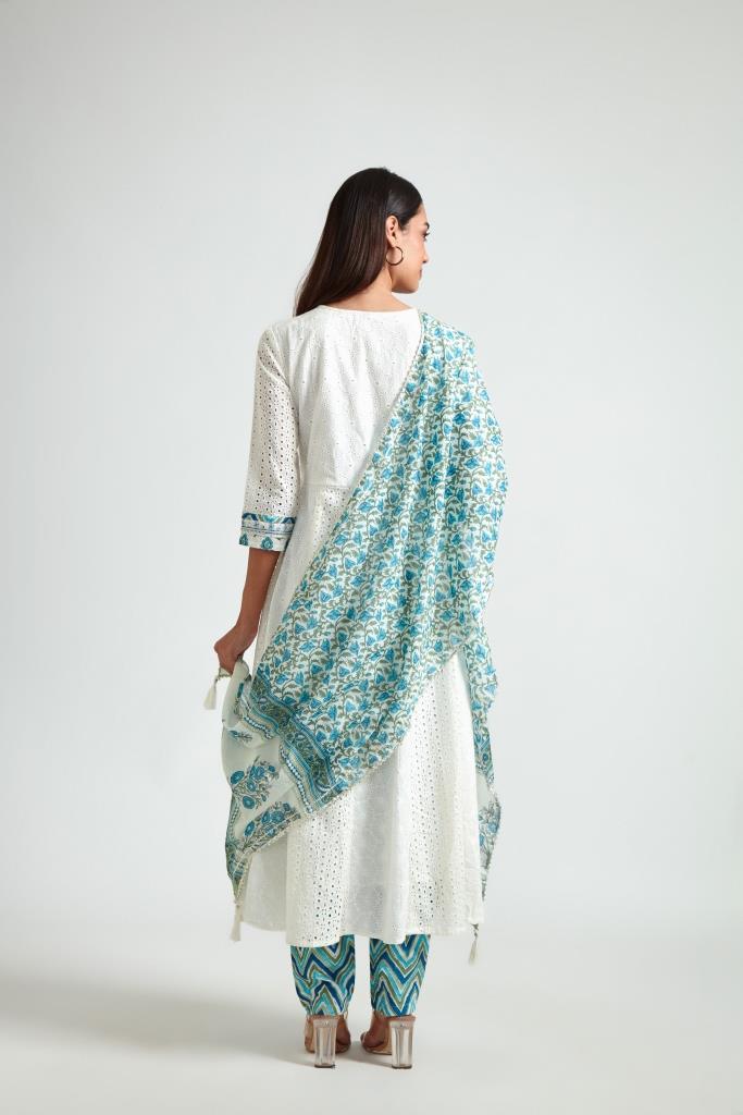 Neerus Women Off White  Blue Floral Yoke Design Kurta with Trouser  Dupatta - Image 4