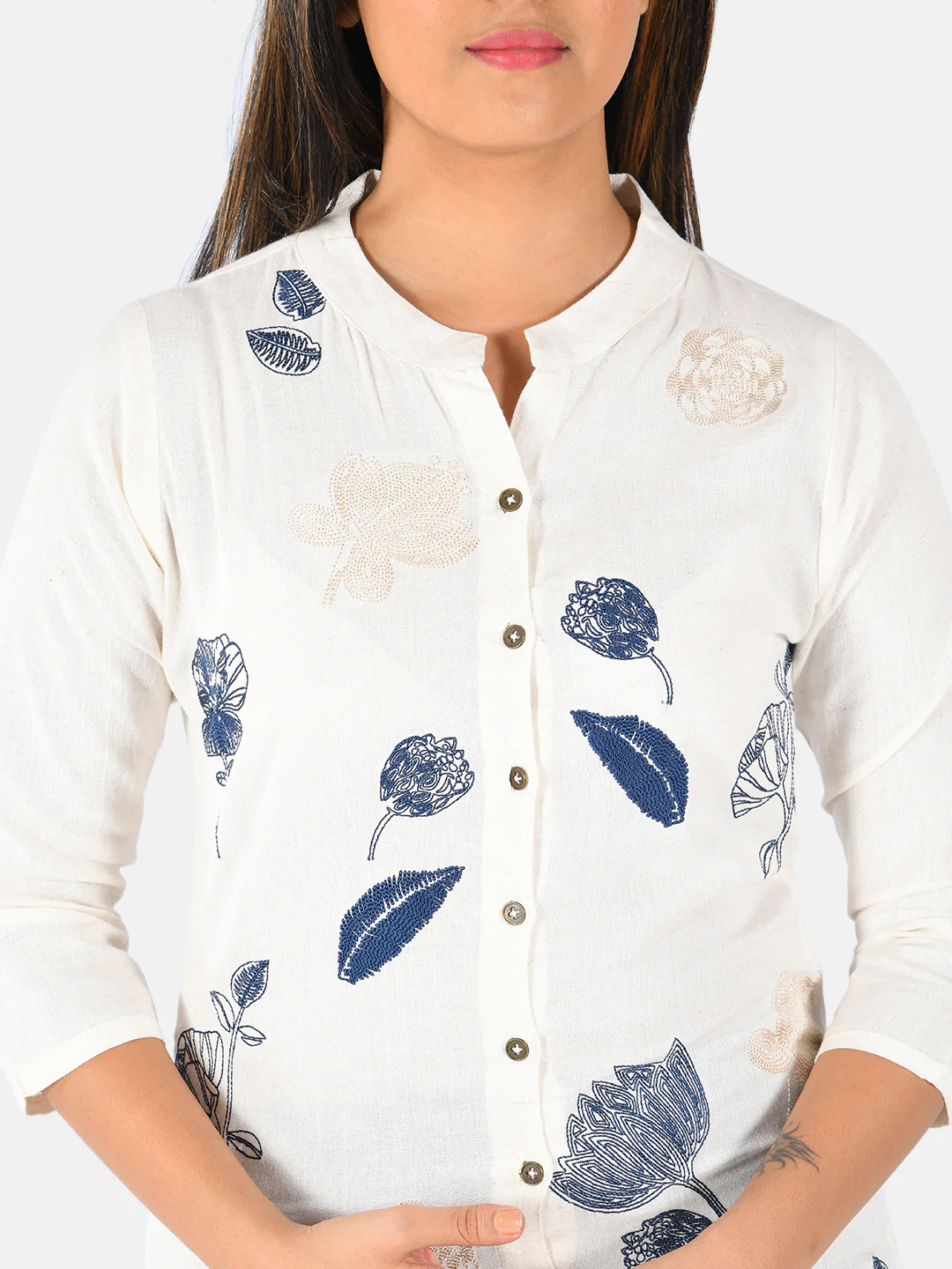 Neerus Women Off-White  Navy Blue Embroidered Straight Kurta - Image 4