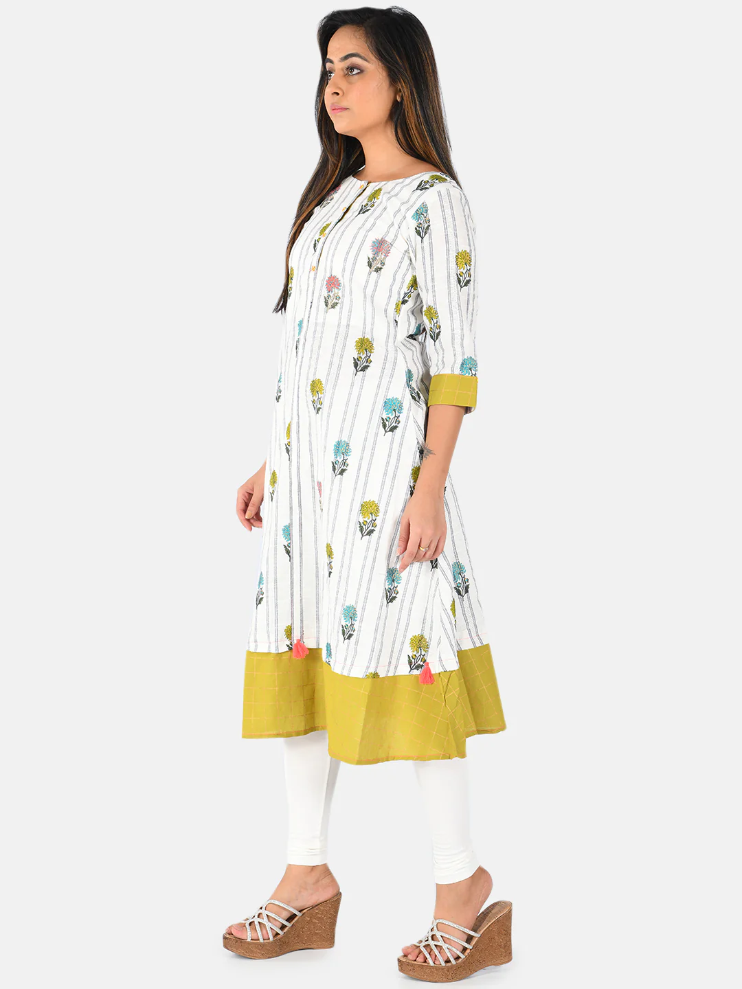 Neerus Women Off-White Printed Anarkali Kurta - Image 2