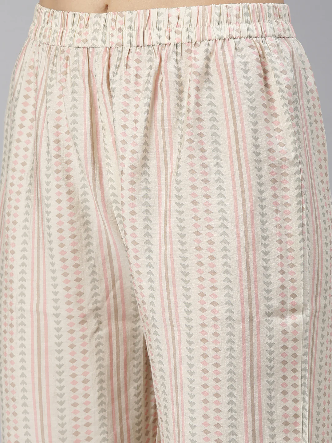 Neerus Women Pink Ethnic Motifs Printed Mirror Work Kurti with Trousers - Image 7