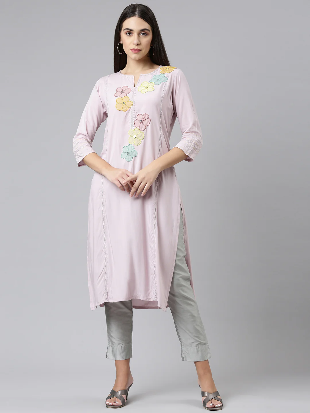 Neerus Women Pink Floral Embroidered Kurta