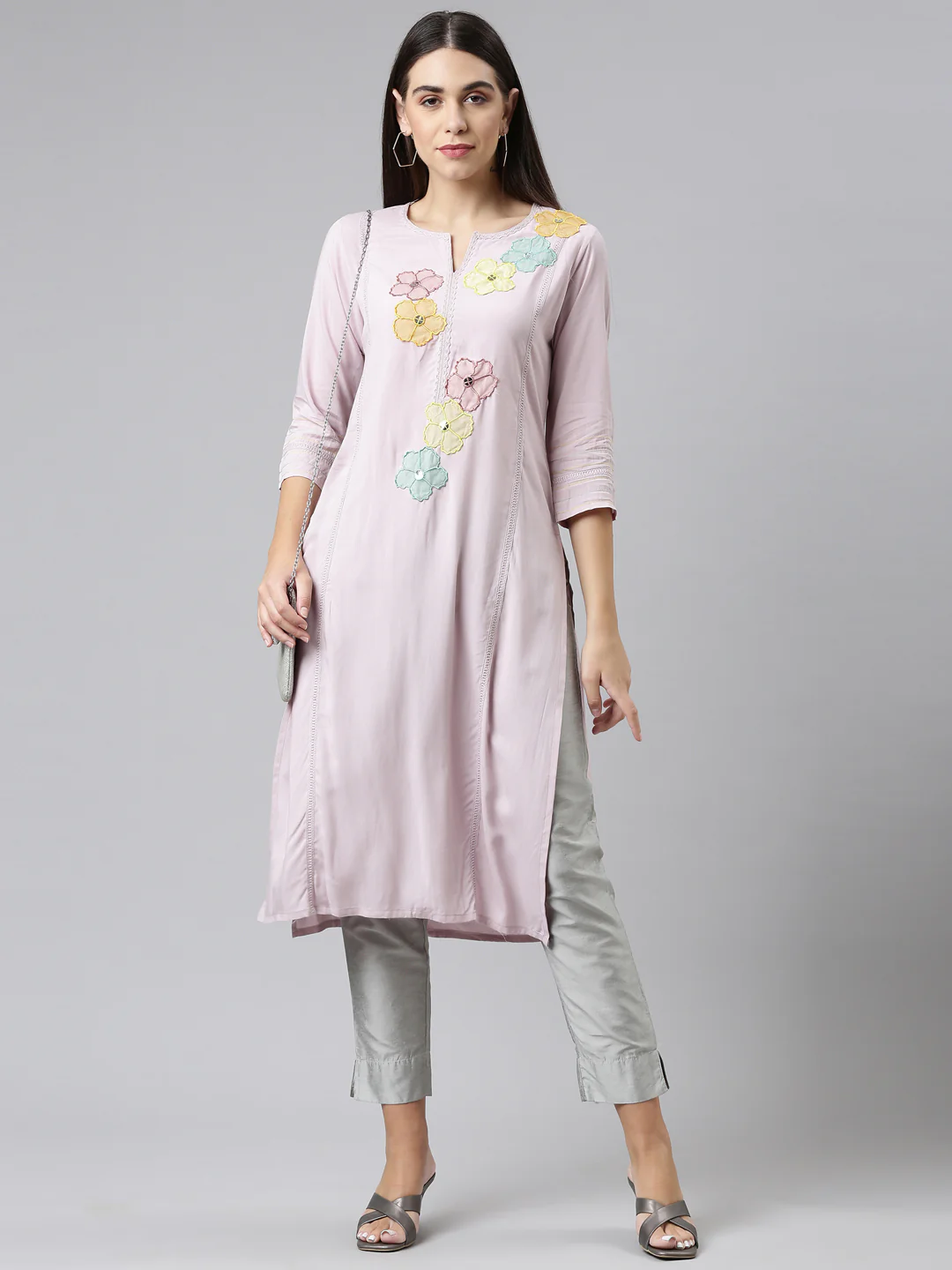 Neerus Women Pink Floral Embroidered Kurta - Image 5