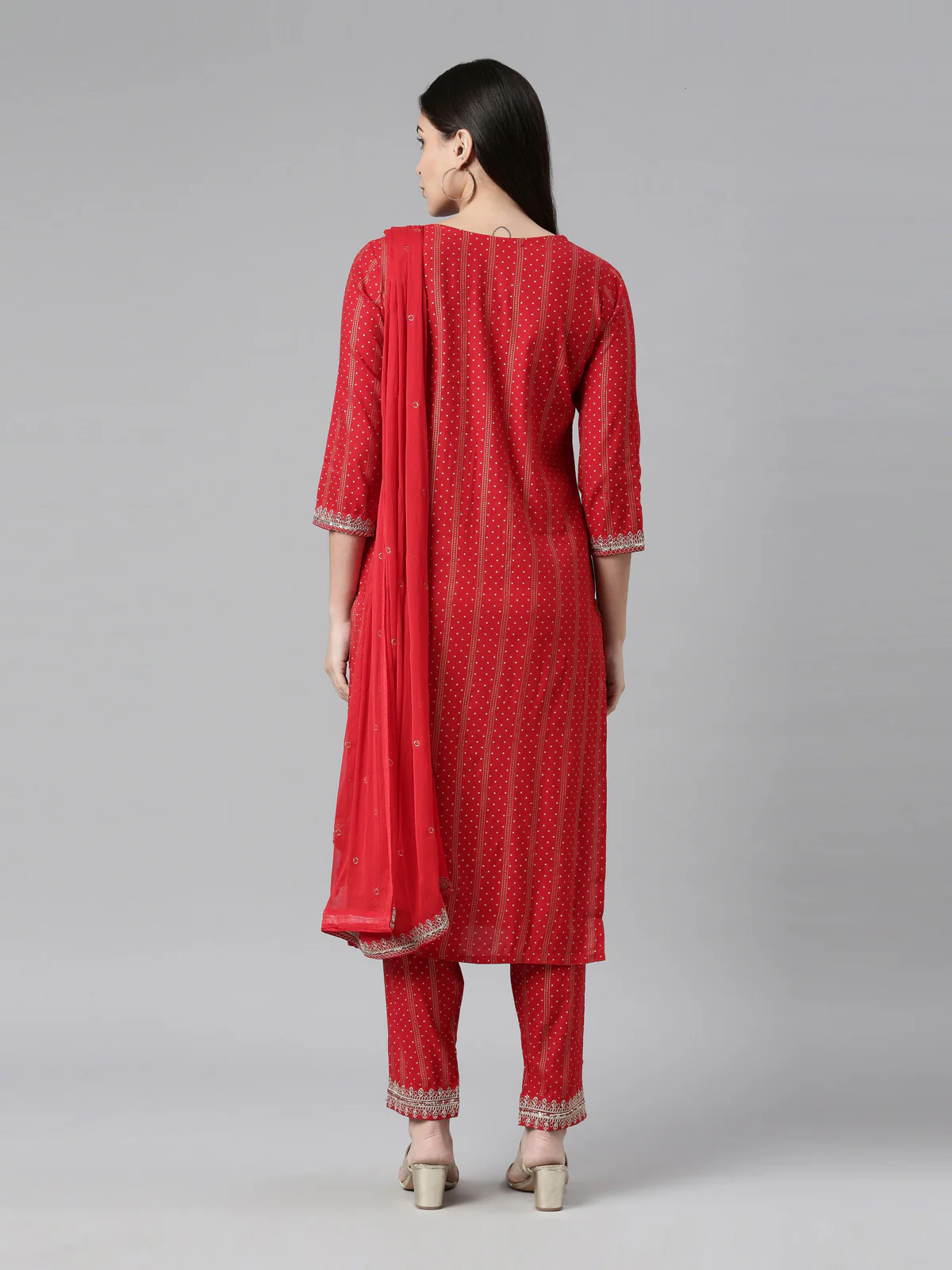 Neerus Women Red Floral Printed Kurta with Trousers  With Dupatta - Image 4