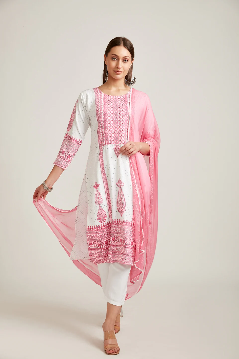 Neerus Women White Ethnic Motifs Printed Kurta with Trousers With Dupatta