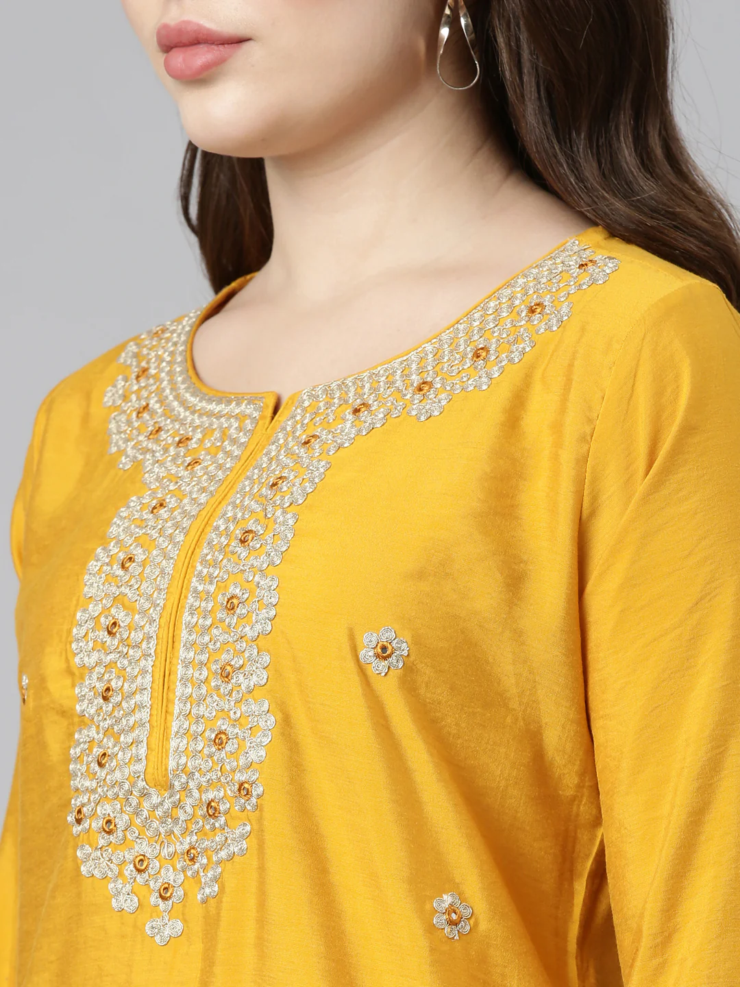 Neerus Yellow Regular Straight Embroidered Kurta And Trousers - Image 4