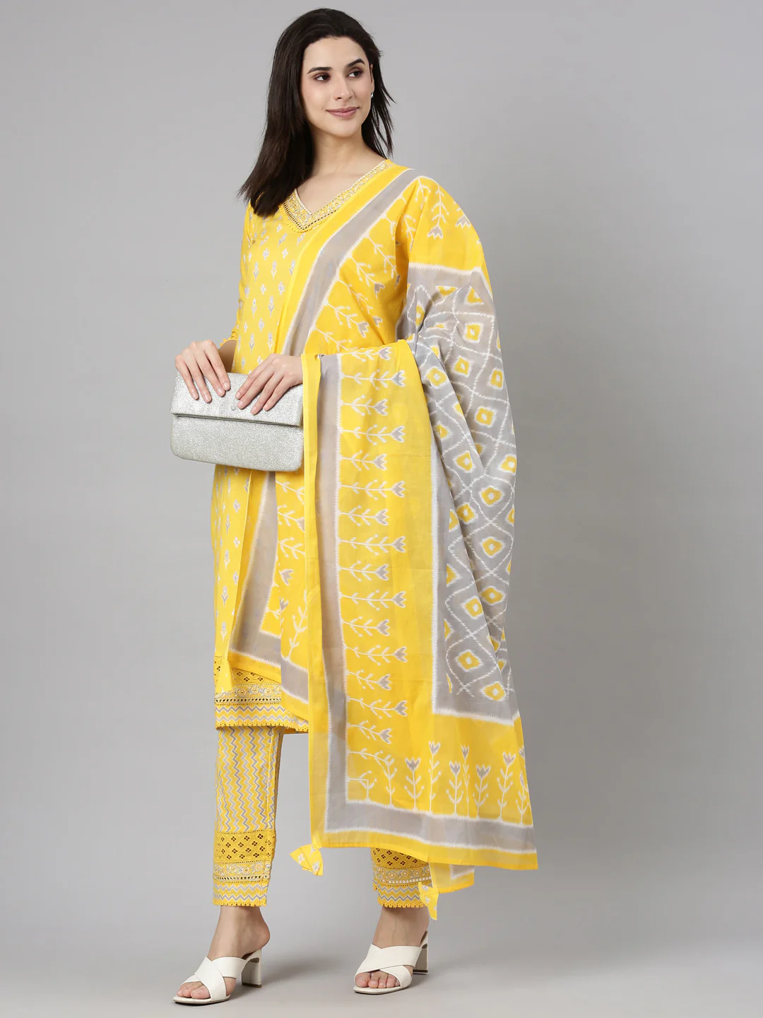 Neerus Yellow Regular Straight Floral Kurta And  Trousers With Dupatta - Image 4