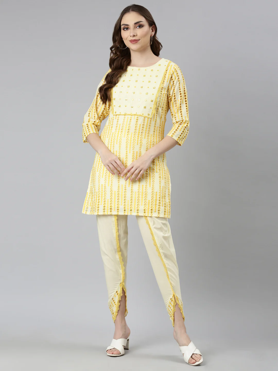 Neerus Yellow Regular Straight Floral Kurti And Panchakattu - Image 4