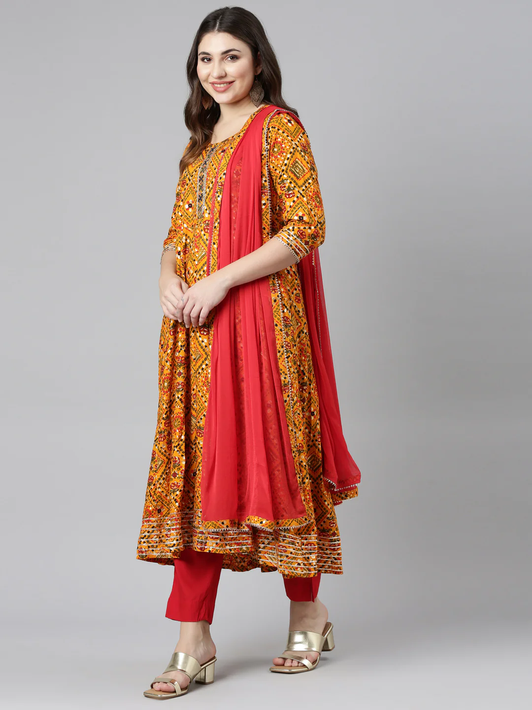 Neerus Yellow Regular Straight Printed Kurta And Trousers Dupatta - Image 5