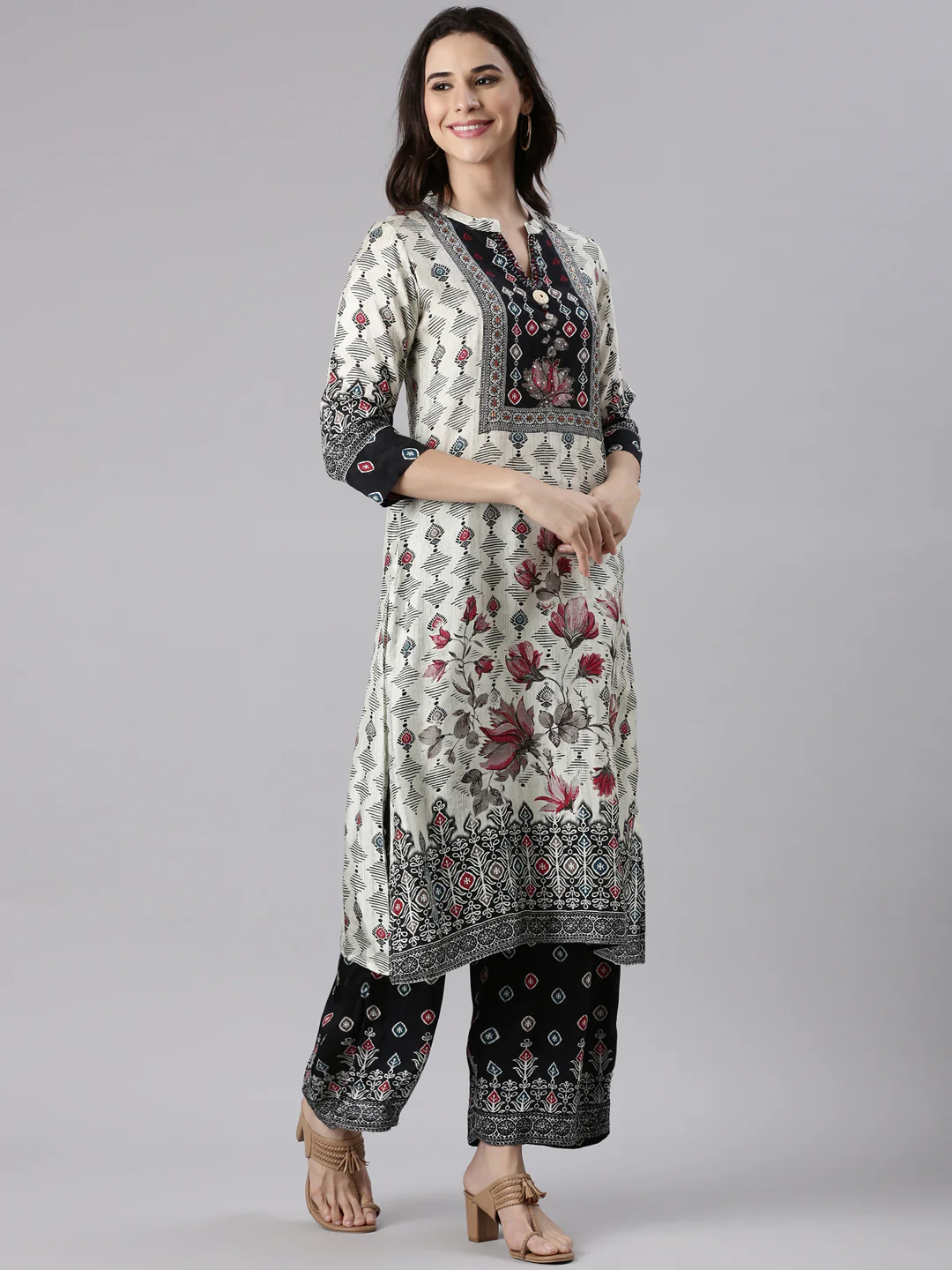 Off White Muslin Printed Three Piece Set - Image 2