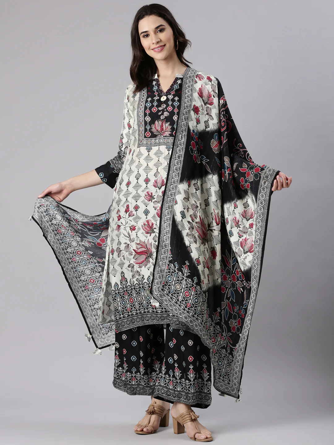 Off White Muslin Printed Three Piece Set - Image 5