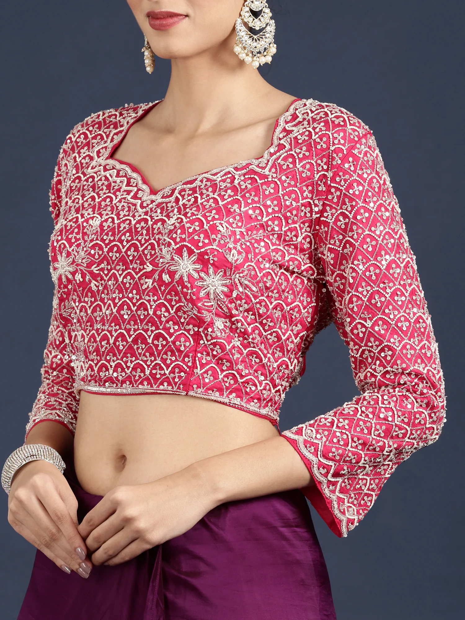 Purple Crepe Saree With Contrast Readymade Blouse - Image 7