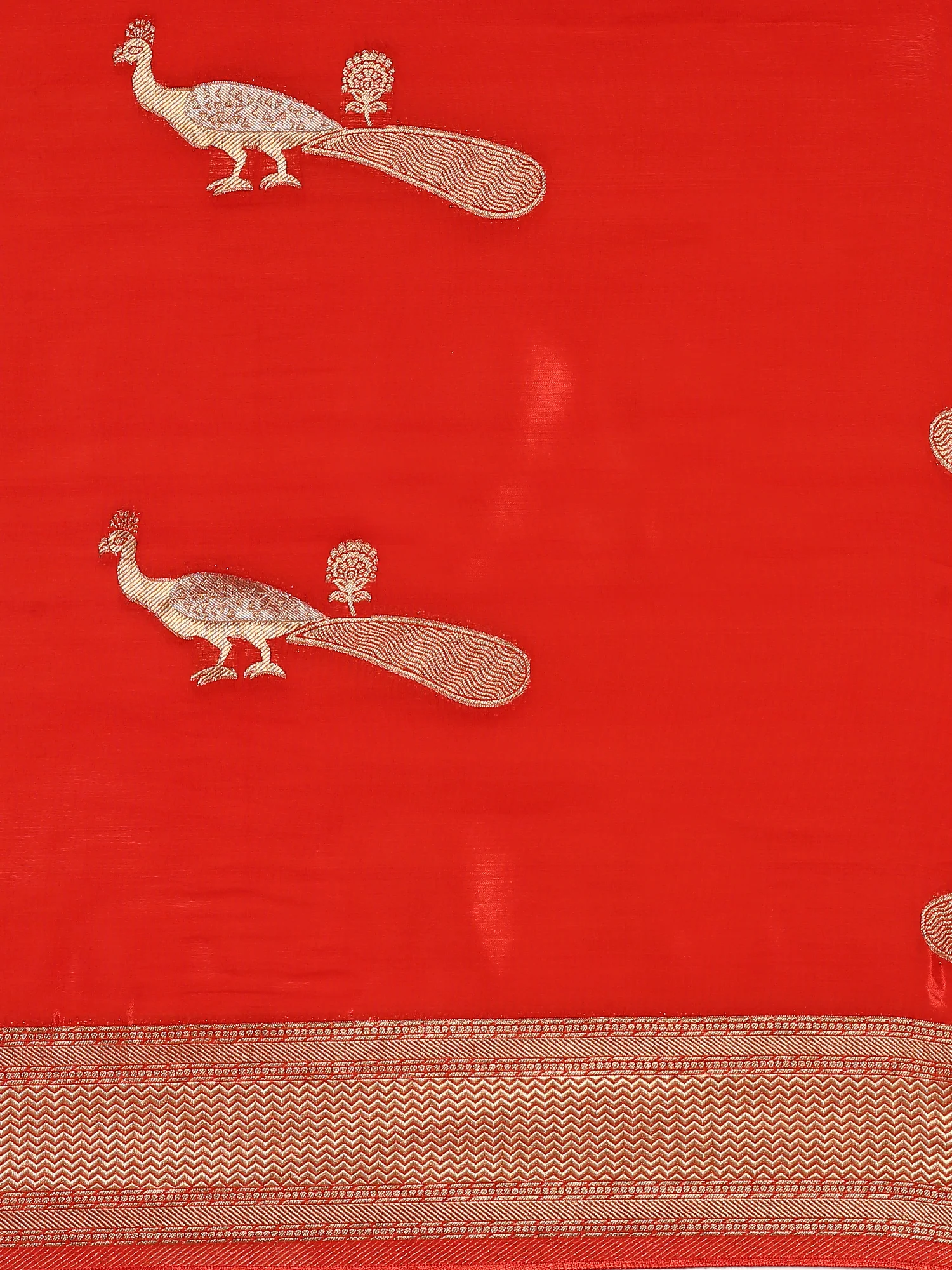 Red and gold silk saree with peacock booti pallu - Image 6