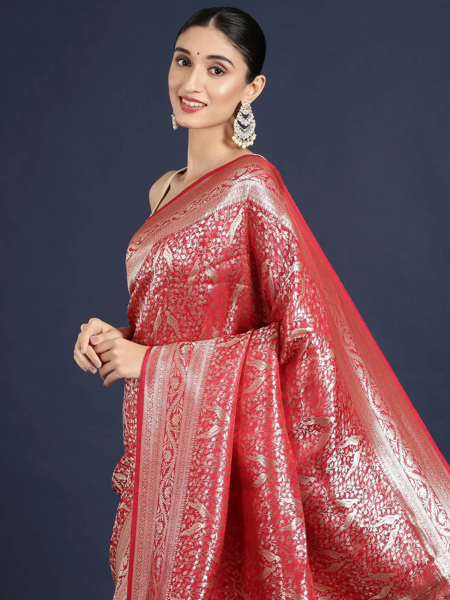 Red Banaras Weaved Saree - Image 3