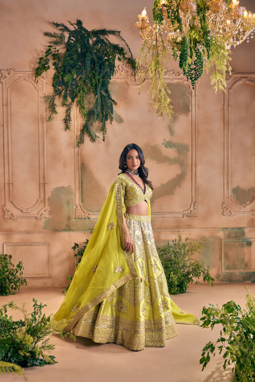 Variyali Green Silk Floral Embroidery Ghagra Set - Image 2